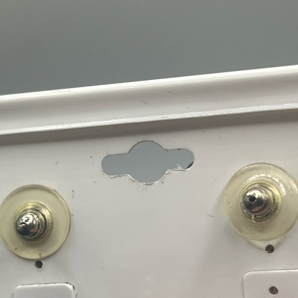 Wedding/formal/bridal Wear Faux Pearl and Diamond Pierced Earrings - Picture 2 of 2